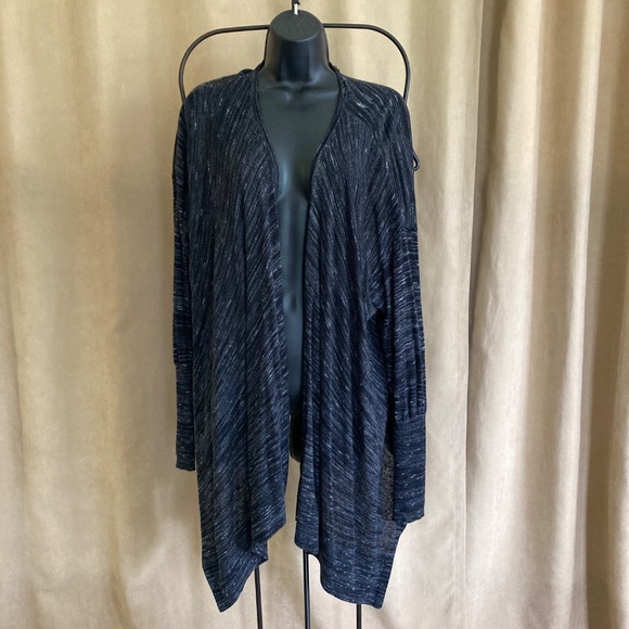 Lane Bryant Hi-Lo Cardigan Sweater, Black, size 14/16 - Picture 8 of 15